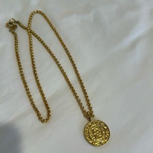 Juli Vos “D” initial pendant